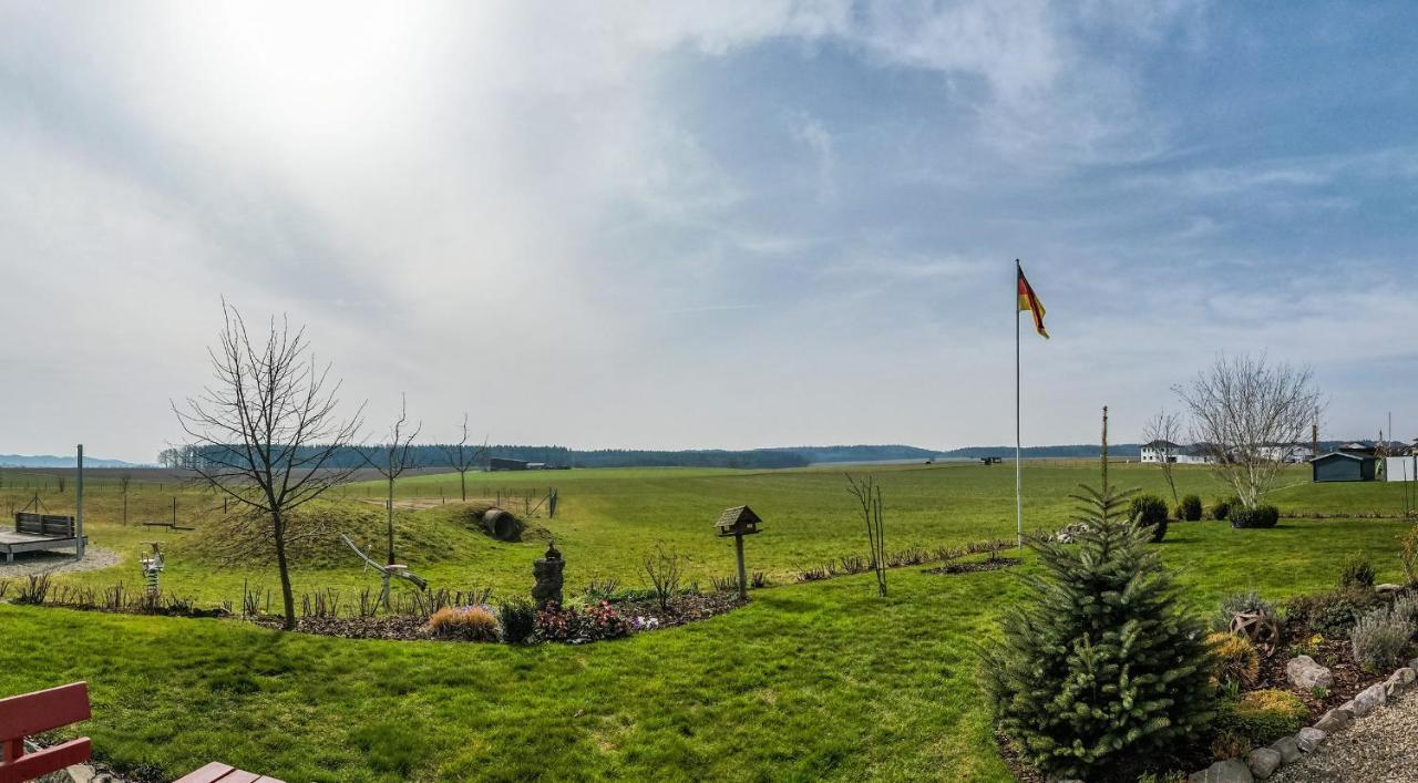 Ruhige Ferienwohnung mit Panoramablick Ingoldingen Exterior foto