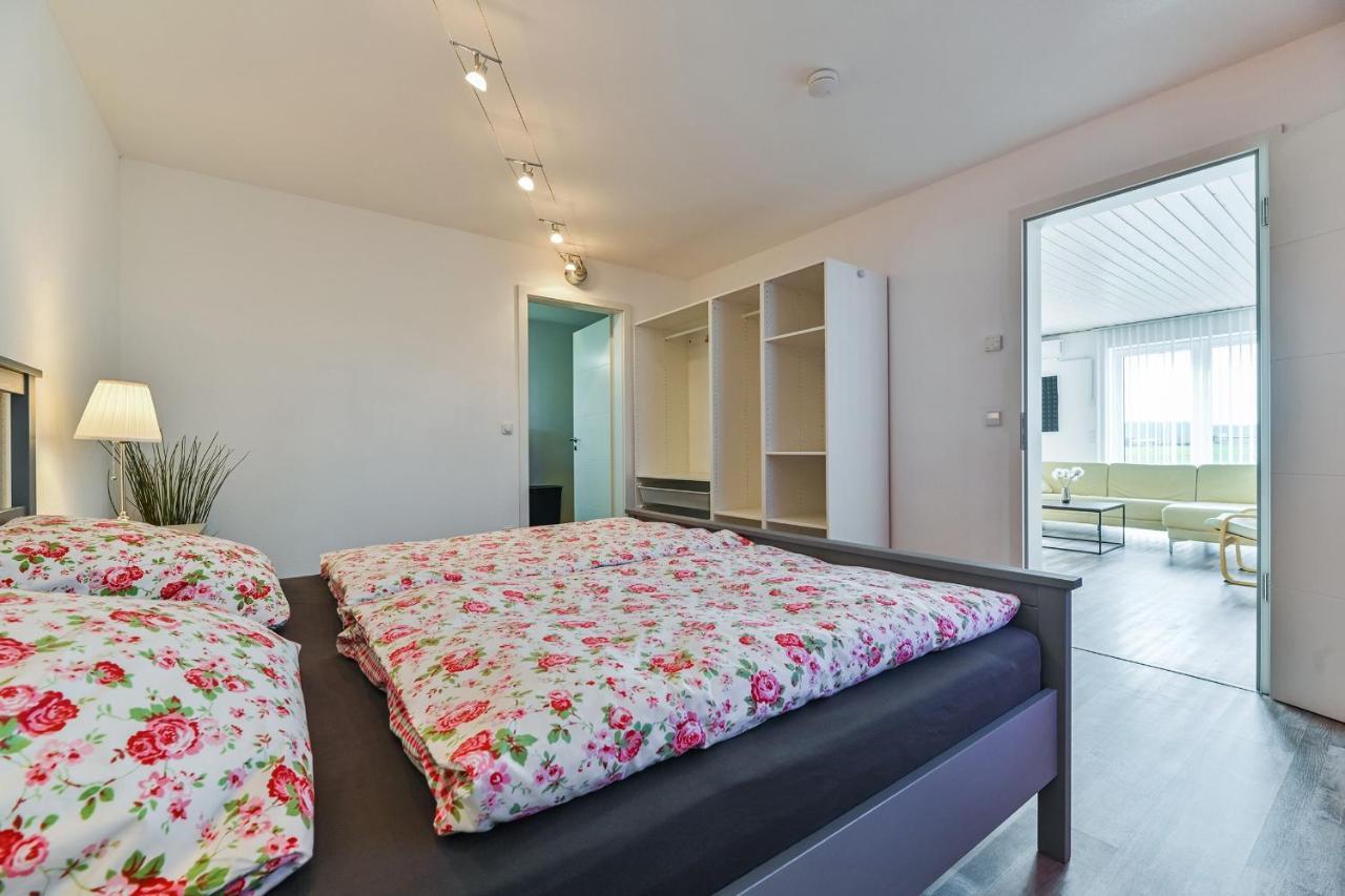 Ruhige Ferienwohnung mit Panoramablick Ingoldingen Exterior foto