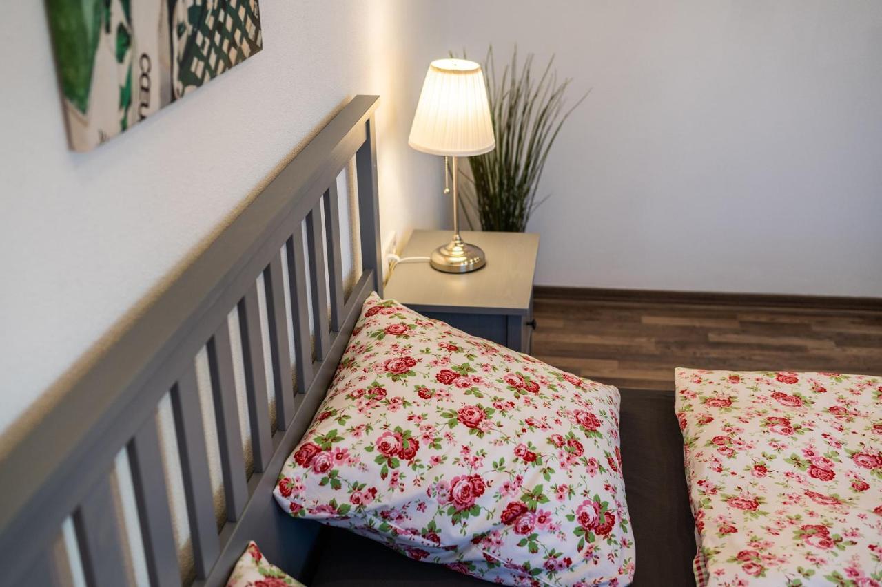 Ruhige Ferienwohnung mit Panoramablick Ingoldingen Exterior foto